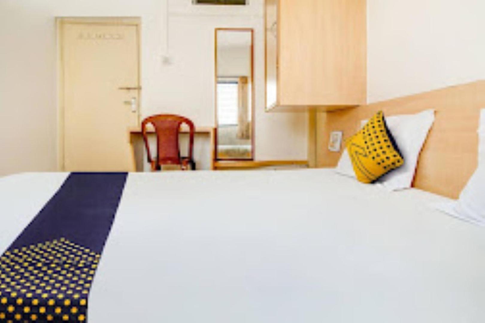 Hotel Rahi Nashik Exterior photo